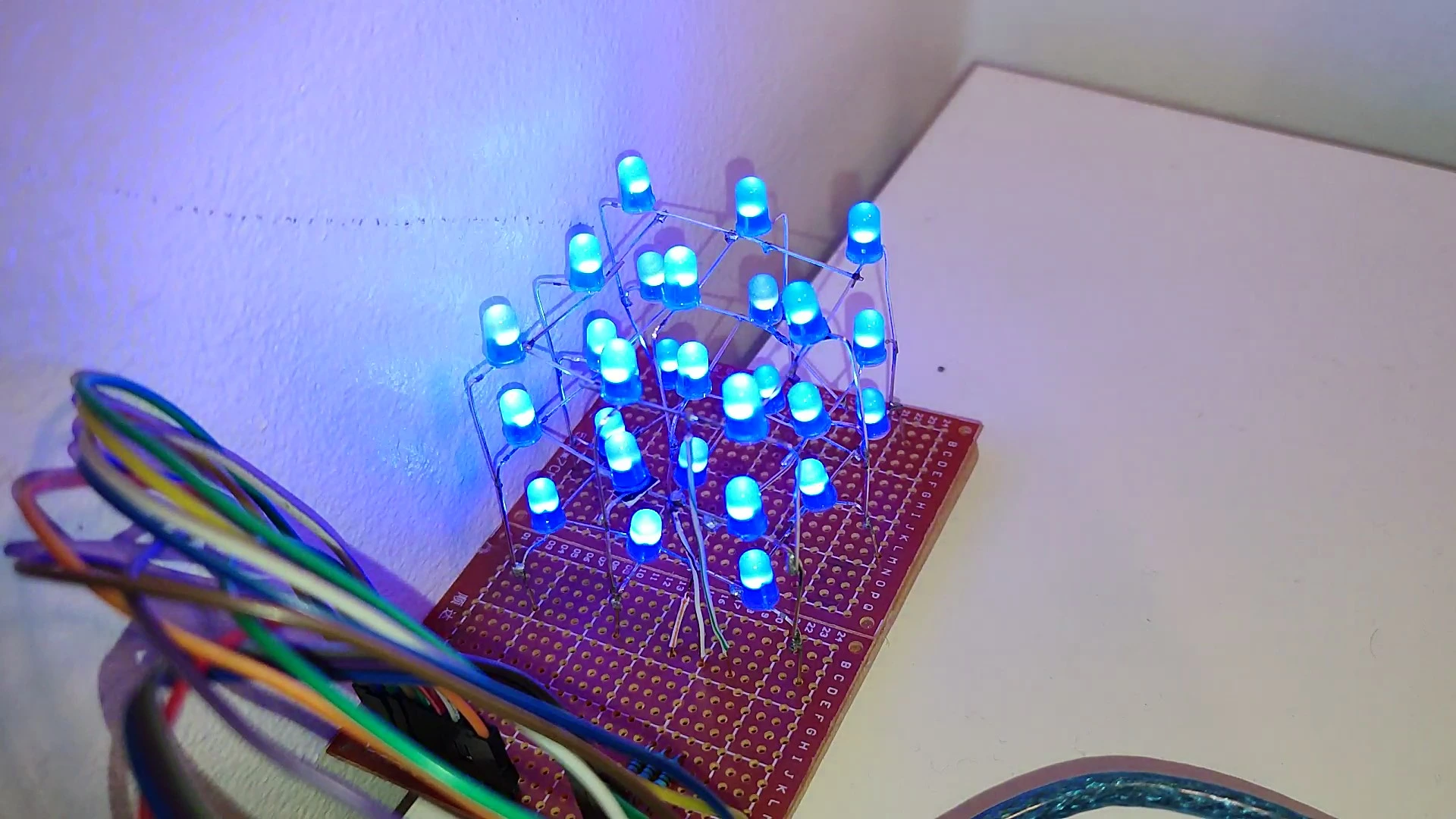 Cubo LED 3x3x3 controlado con Arduino
