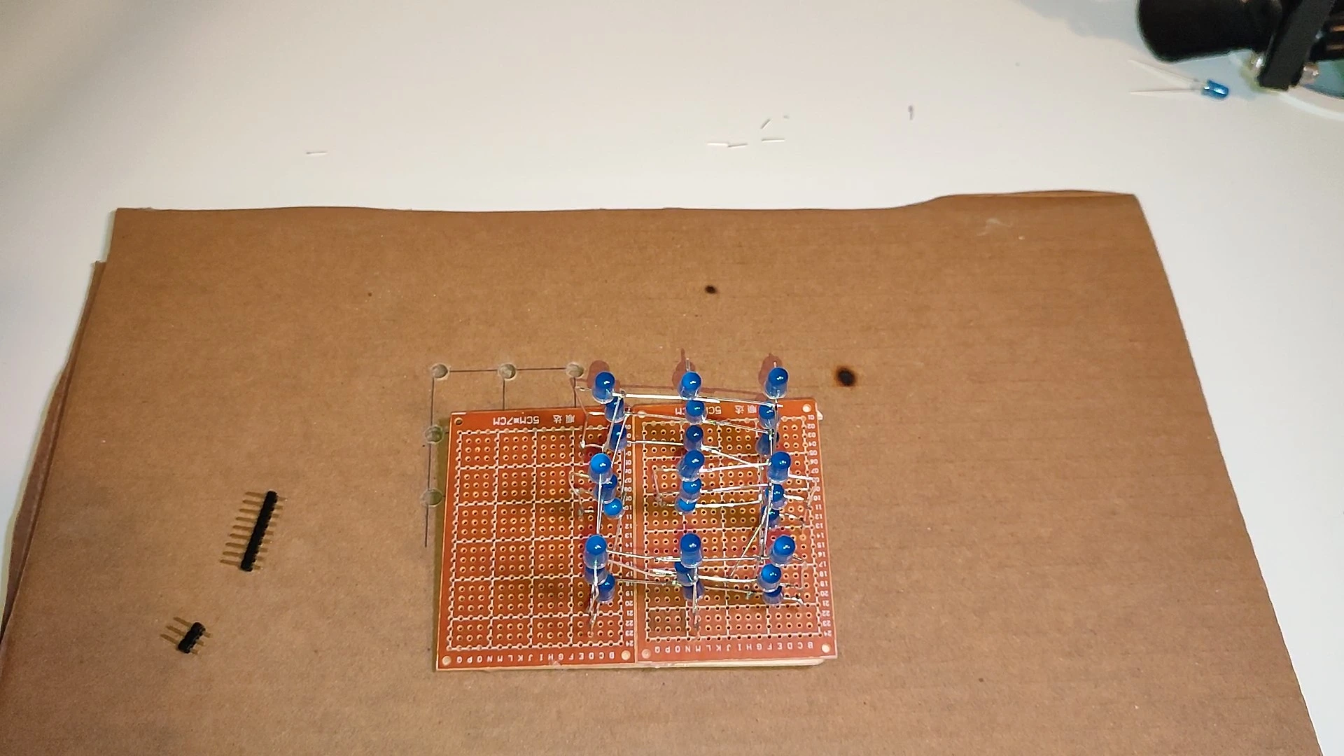 aa prototipadocubo led 3x3x3