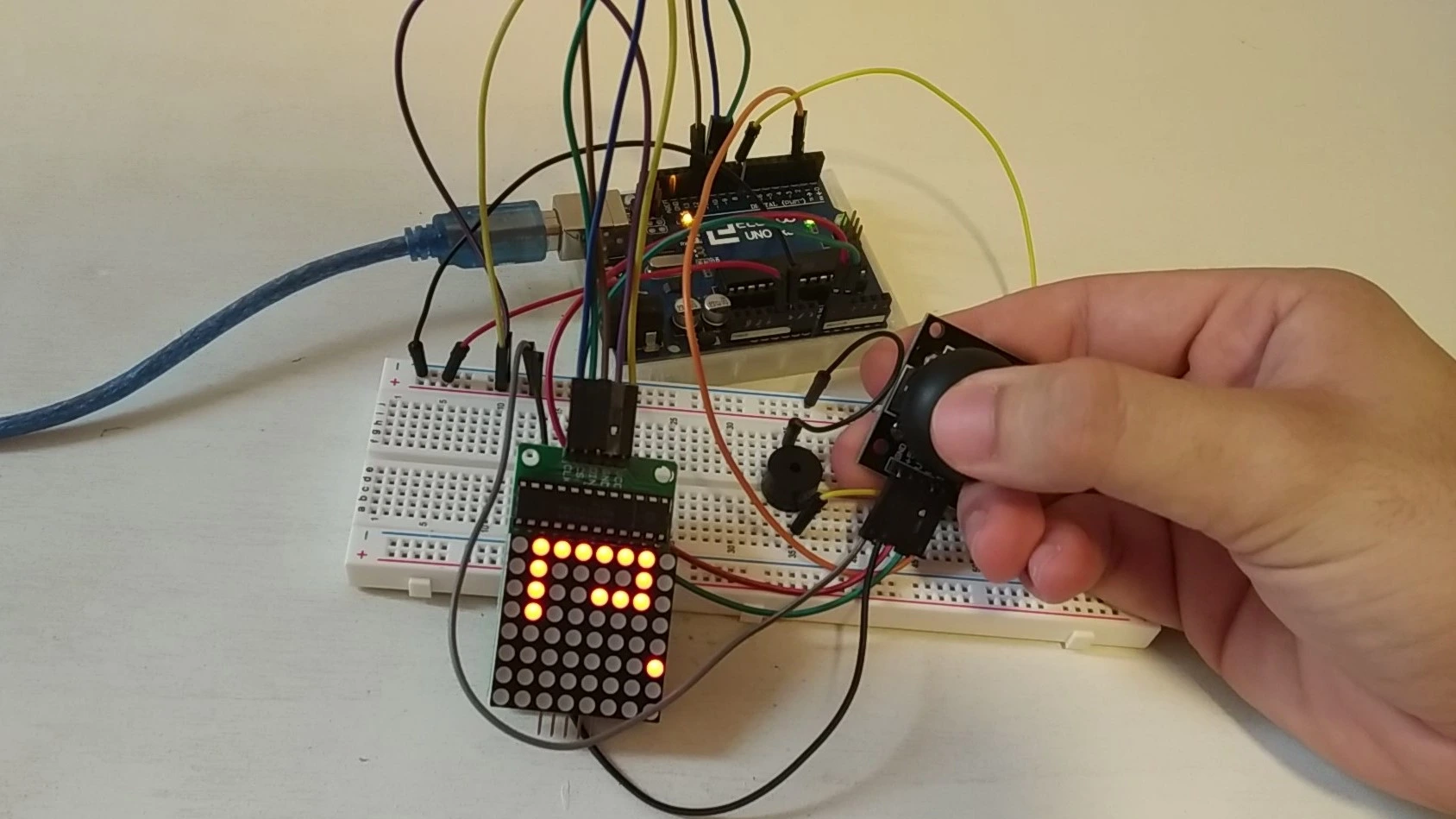Juego con Arduino: "Snake game con una matriz 8x8" 1 snake game con arduino juego serpiente